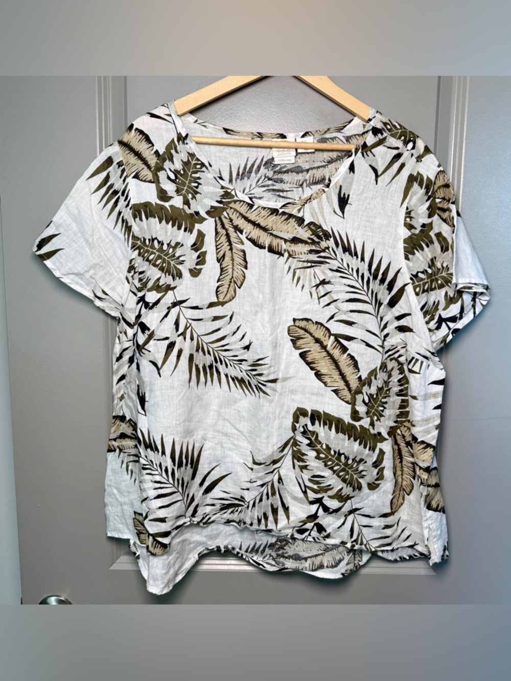 C&C California Tropical Leaf Linen Top Resortwear Summer — White/Olive 2X